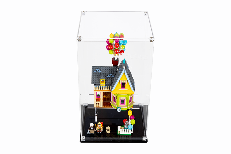 LEGO® 43217 Disney™ ‘Up’ House Display Case