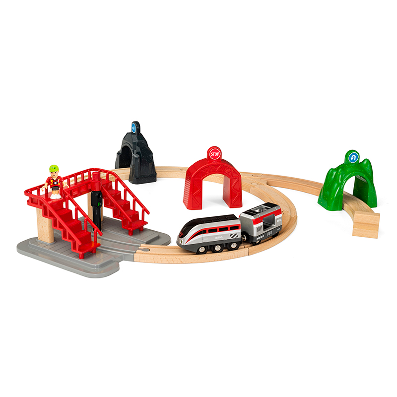 BRIO Smart Tech Smart Engine Set with Action Tunnels