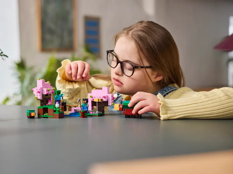 LEGO 21260 Minecraft The Cherry Blossom Garden