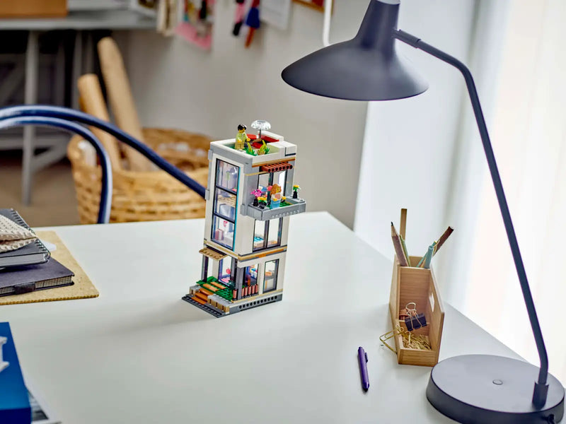 LEGO 31153 Creator 3-in-1 Modern House (Ship From 4th of June 2024)