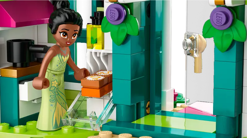 LEGO 43246 Disney Disney Princess Market Adventure