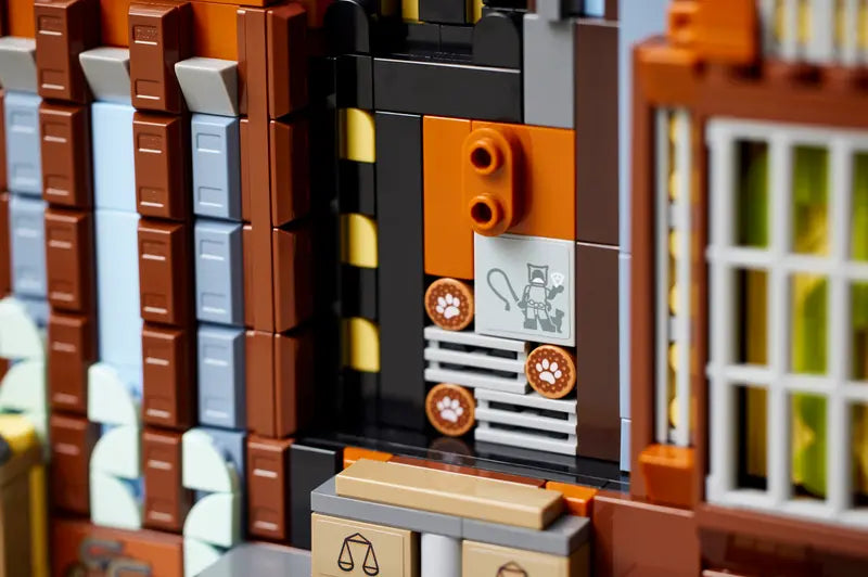 LEGO 76271 Batman: The Animated Series Gotham City