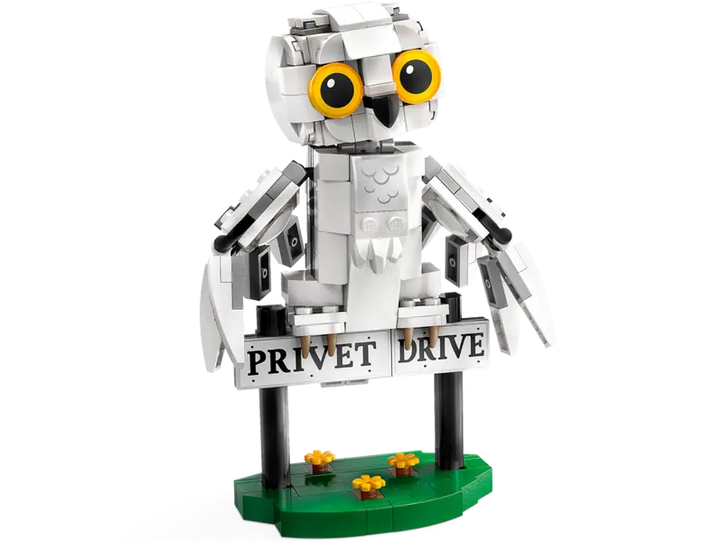 LEGO® 76425 Harry Potter™ Hedwig™ at 4 Privet Drive ( Ship From 1st of March 2024)