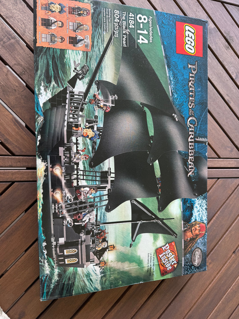 LEGO® 4184 Pirates of the Caribbean The Black Pearl (Box has some damage)