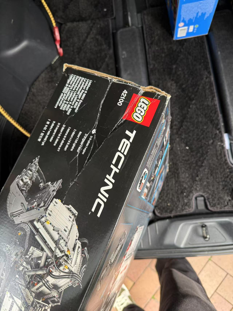 LEGO 42100 Technic Liebherr R 9800 Excavator (Box damaged)
