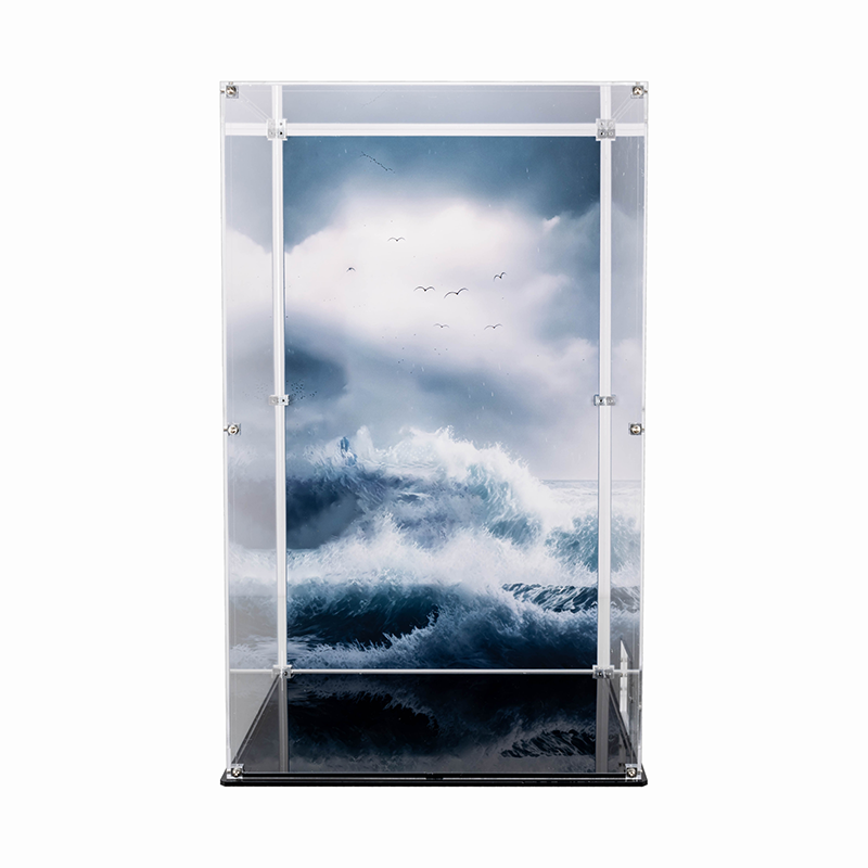 LEGO® 21335 Ideas Motorised Lighthouse Display Case