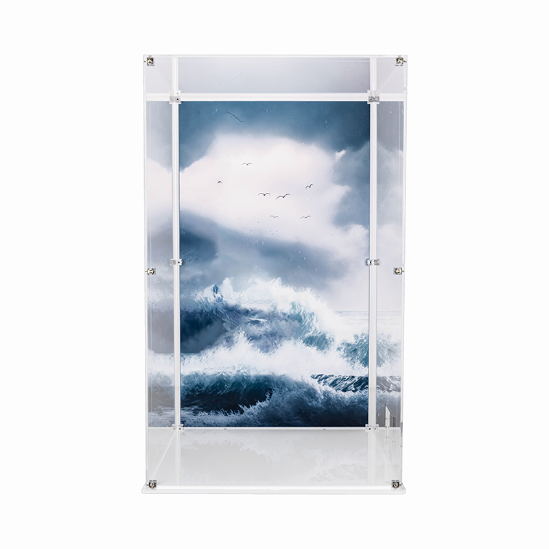 LEGO® 21335 Ideas Motorised Lighthouse Display Case