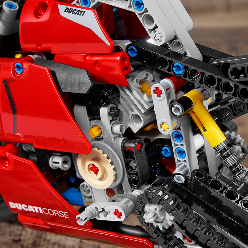 LEGO® 42107 Technic™ Ducati Panigale V4 R - My Hobbies