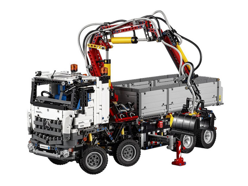 LEGO 42043 Technic Mercedes-Benz Arocs 3245 - My Hobbies
