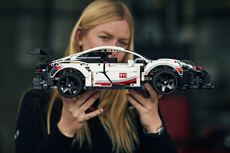 42096 technic deals porsche 911 rsr